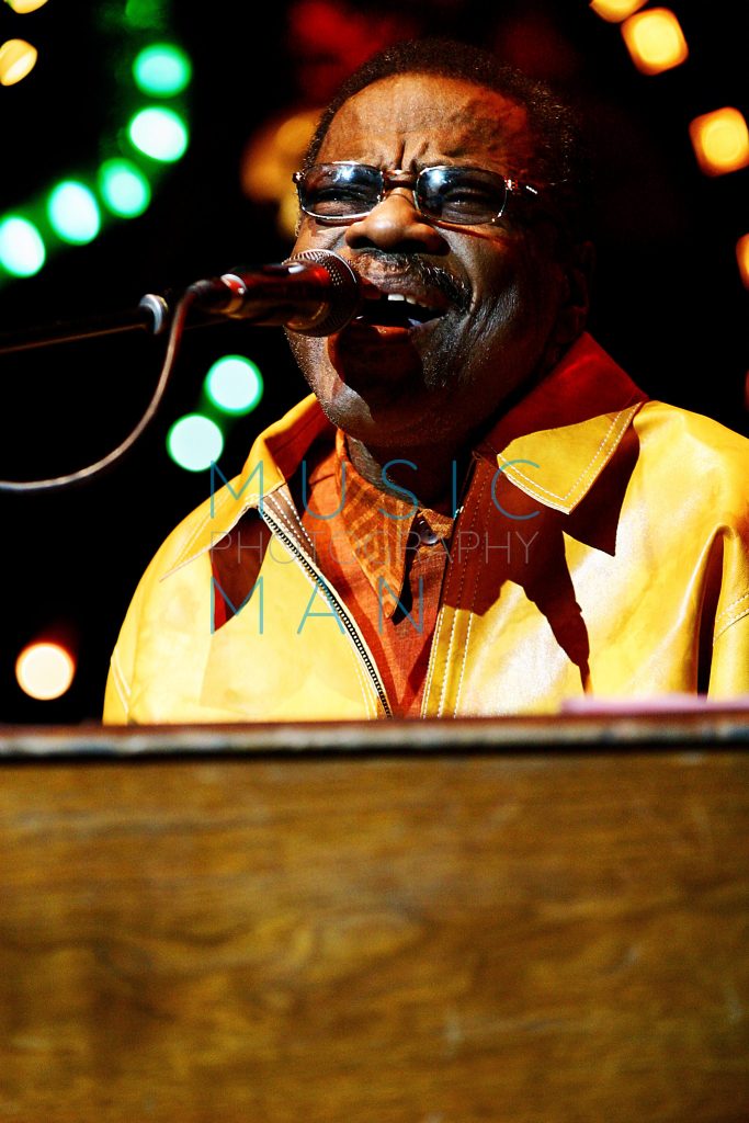 Billy Preston performing live on Hammond organ with The Funk Brothers at Royal Festival Hall, London 2004. Part of the Live Music Man Studio archive.